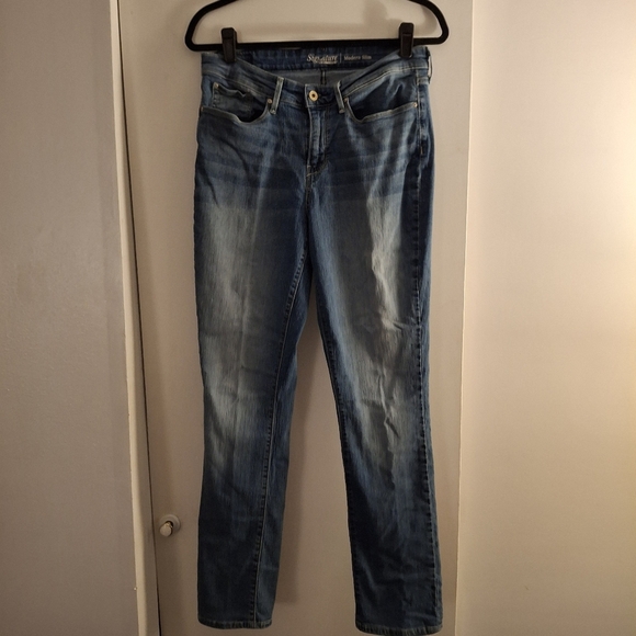 Signature Levi Strauss & Company Women's Stylish Blue Denim Distressed Jeans - Picture 1 of 11